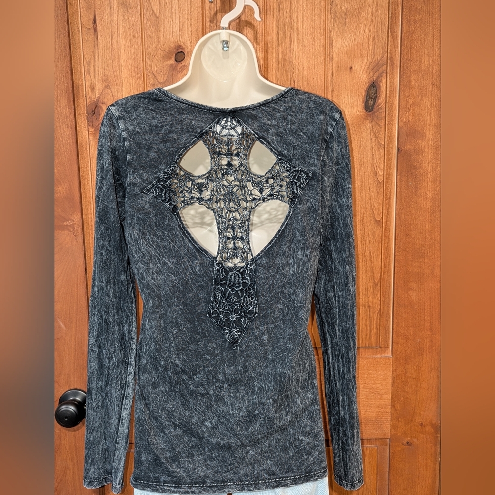 Chic Black Rhinestone‎ & Embroidered Women's Top - Picture 4 of 9